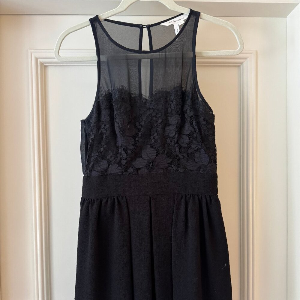 BCBGeneration Women's Lace Sheer Mesh Keyhole Sleeveless Mini Dress Size 2
